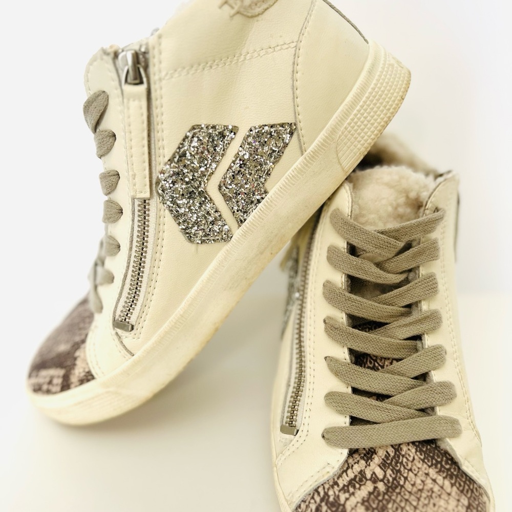 DOLCE VITA WOMENS PLUSH LINED HIGH TOP SNEAKERS